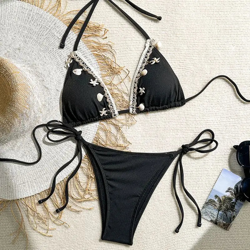 Bikini Halter Étoile de Mer & Coquillages – Look Plage Tendance et Sexy